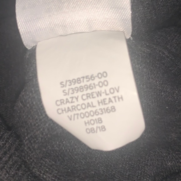 GAP M Crewneck Charcoal LOVE Graphic Sweater - Picture 6 of 7